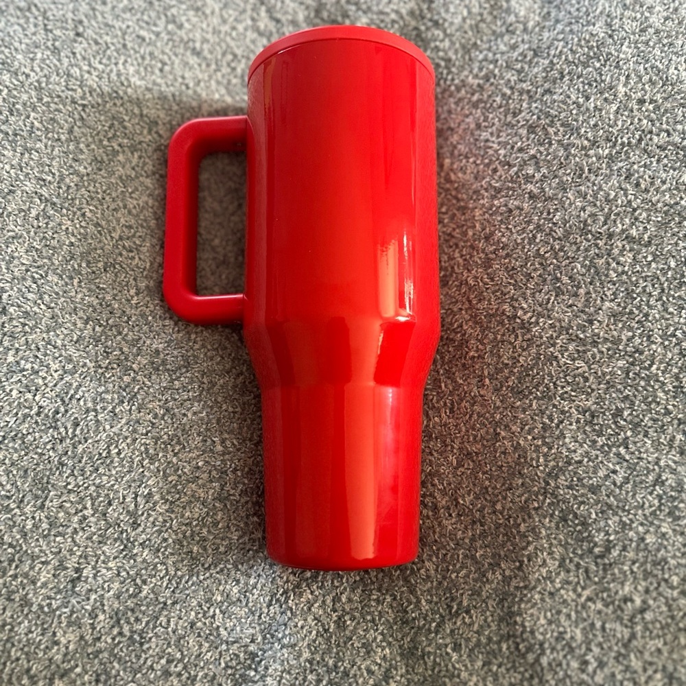 HydroJug 32 oz limited edition shiny red